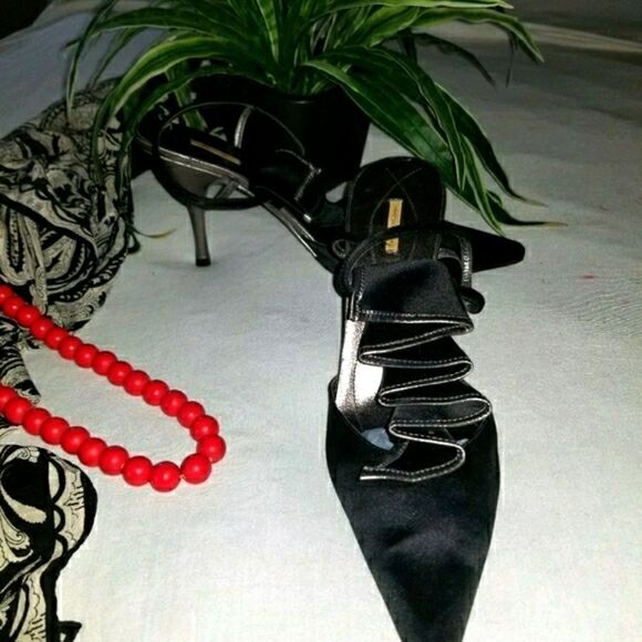 Ladies Designer Shoes by Maxx Studio - Picture 5 of 8